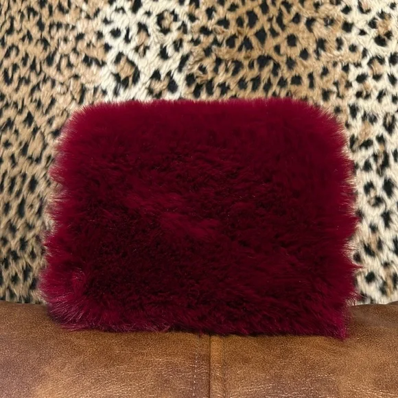 🚫SOLD🚫SOLD🚫 Jimmy Choo Madeline Faux Fur Crossbody Clutch Bag - Picture 3 of 15